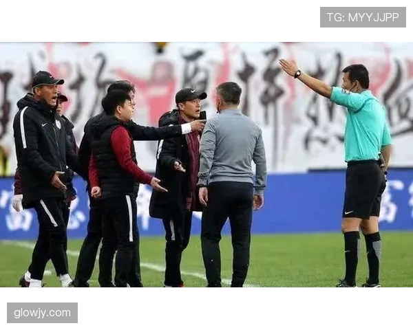 反弹手球算犯规吗？规则如何界定“故意”与“意外”