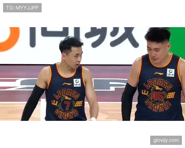 范尼与托尼终结模式对比：单点爆破的集中效率 vs 多点联动的分散机制
